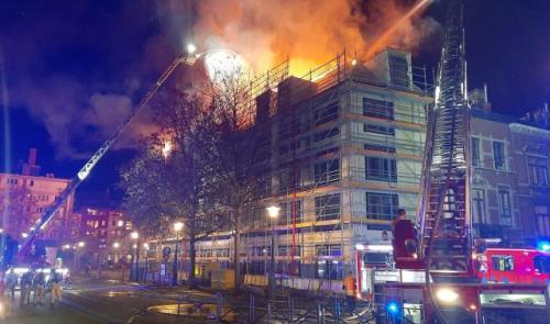 Incendie sur le chantier du futur hôtel Park Inn Radisson de Liège