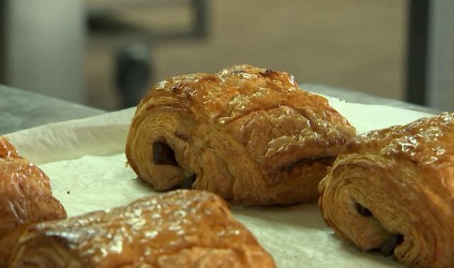 Jean Galler pousse jusqu'à 4 lignes de chocolat dans ses petits pains 