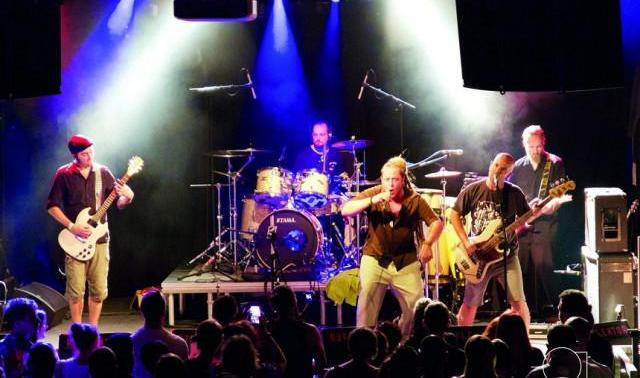 Le groupe NightLightCall en finale du concours Emergenza