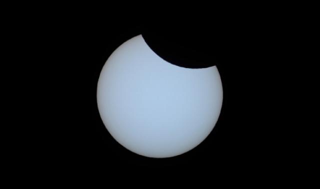 Le rendez-vous du soleil avec la lune