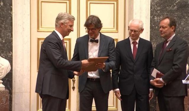 Le Roi Philippe a remis le prix Francqui au neurologue Steven Laureys