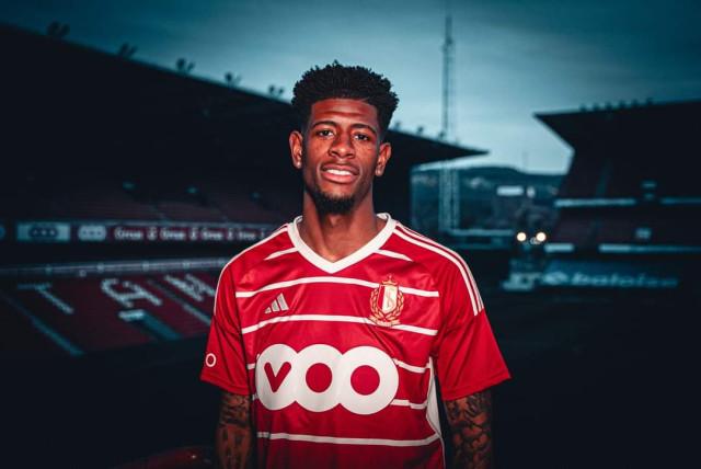 Le Standard engage le défenseur Jonathan Panzo, prêté par Nottingham
