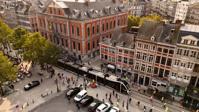 Le tram traverse désormais le centre de Liège