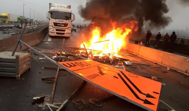 Les 17 militants de la FGTB sont condamnés pour leur action de blocage à Herstal en 2015