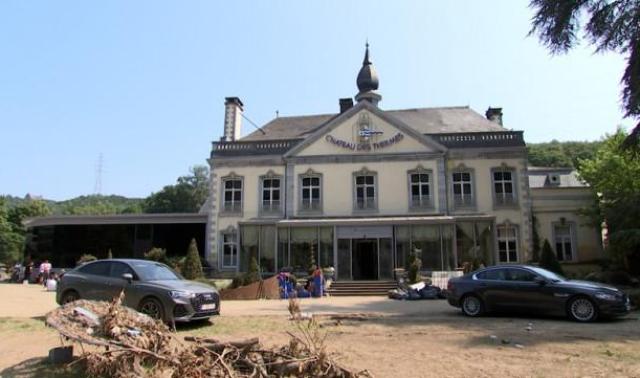 Les employés du château des Thermes à son secours 