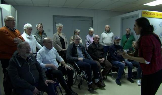 Les Lions chantants: chorale pour personnes aphasiques