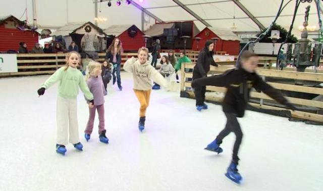 Les patinoires font le plein d'amateurs de glisse
