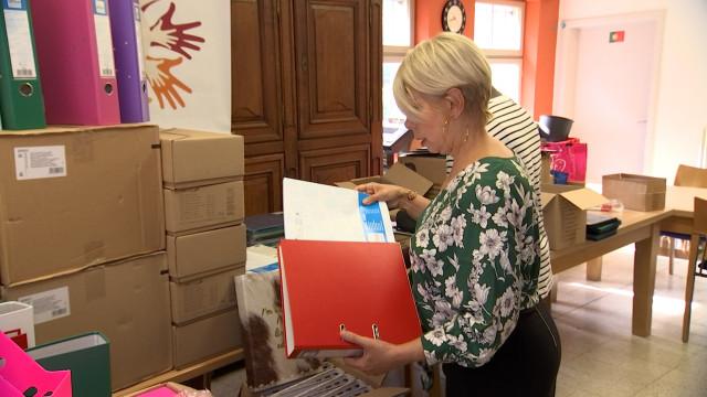 Liège : distribution de fournitures scolaires par l'asbl Vaincre la pauvreté