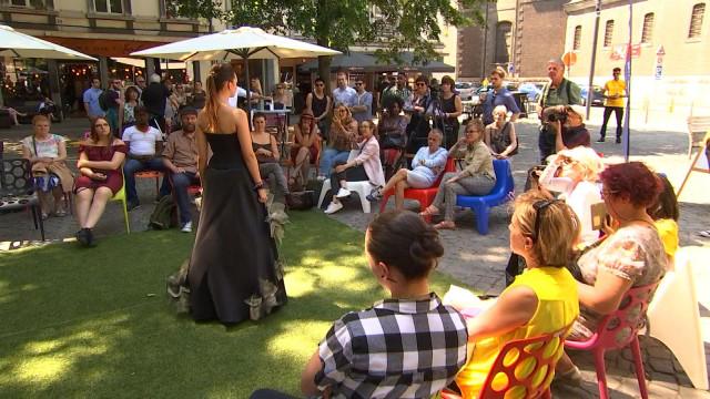 Liège : un défilé de mode place Xavier Neujean 