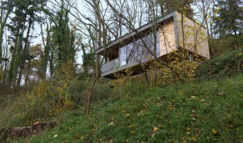 Luxe et déconnexion au sommet des arbres à Villers-le-Temple