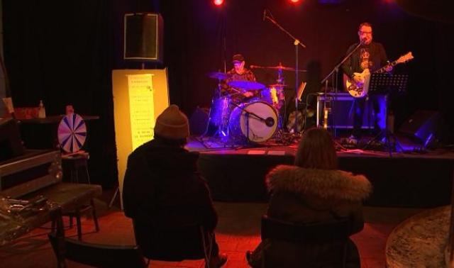 Manifestation Still standing for culture: un an de mesures de fermeture