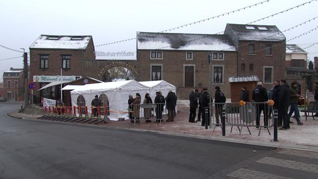 Nouvelle place pour "le plus petit marché de Noël de Belgique"