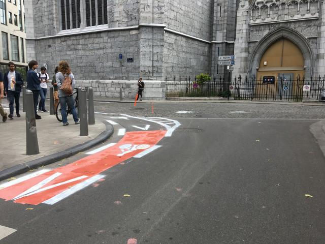 Place Saint-Paul : des marquages cyclables pirates effacés