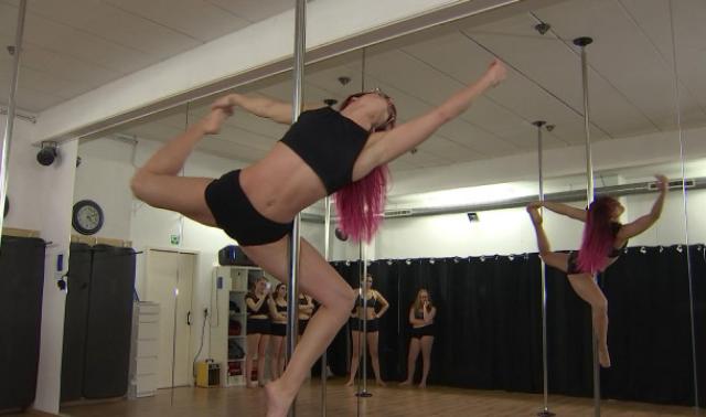 Pole dance: un sport à part entière!