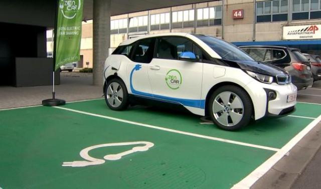 Premiers pas liégeois de la voiture partagée électrique, à Liège Airport
