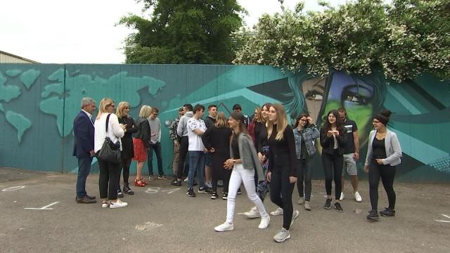 Seraing : un graffiti coloré pour la tolérance et le respect