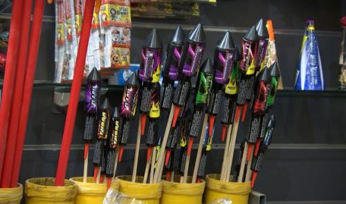 Toujours du succès pour les feux d'artifice malgré des interdictions 