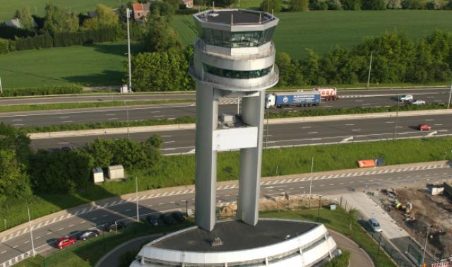 Tour de contrôle numérique pour les aéroports wallons: la meilleure option, selon Crucke