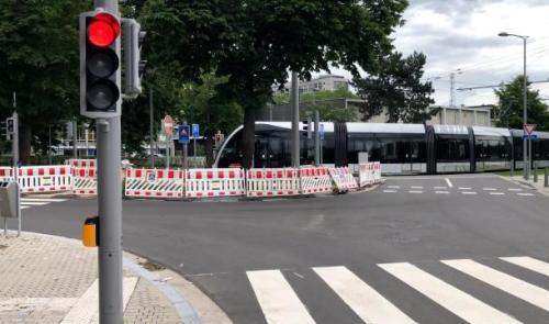Tram En Commun S6#33 : le tram et les feux de signalisation