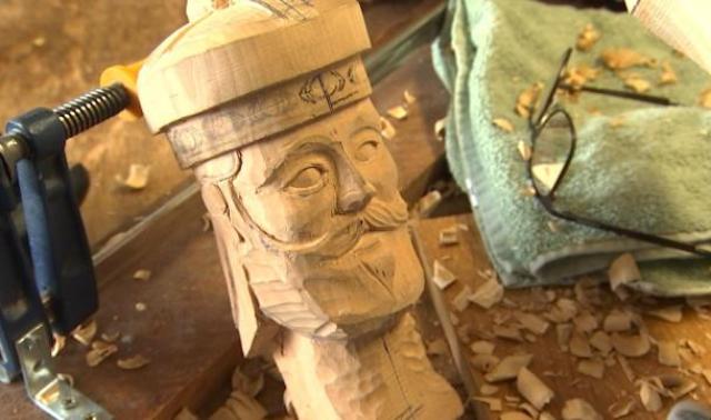 Un atelier de marionnettes unique à Saint-Nicolas