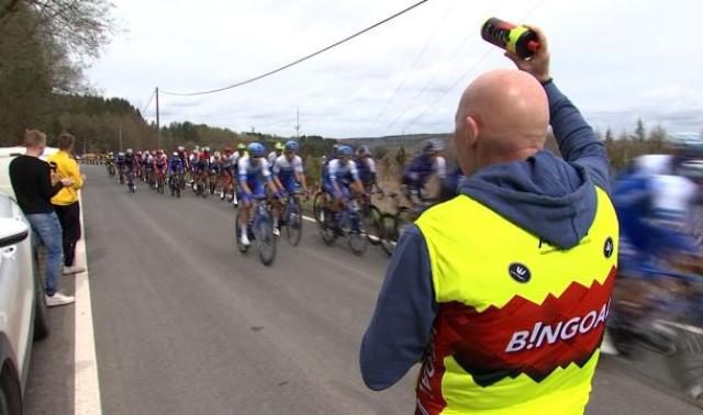 Une journée dans la peau d'un soigneur sur Liège-Bastogne-Liège