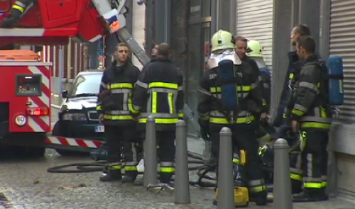 Il voulait filmer une casserole en feu. Une personne est intoxiquée 