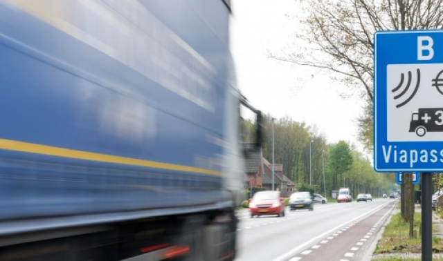 Une réduction du trafic poids lourds sur le quai de la Dérivation ?