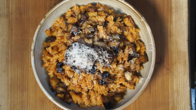 V&R: Fusilli alla norma 