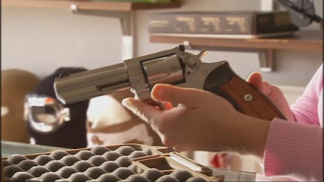 Voie électronique pour les permis de détention d'armes